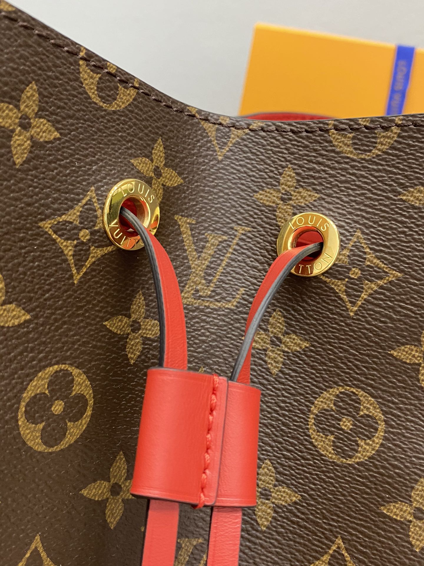 LOUIS VUITTON NEONOE RED - Rachellebags