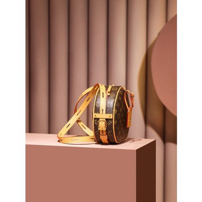 Louis Vuitton 𝐁𝐎𝐈𝐓𝐄 𝐂𝐇𝐀𝐏𝐄𝐀𝐔 𝐒𝐎𝐔𝐏𝐋𝐄 new version big soft cake - Rachellebags