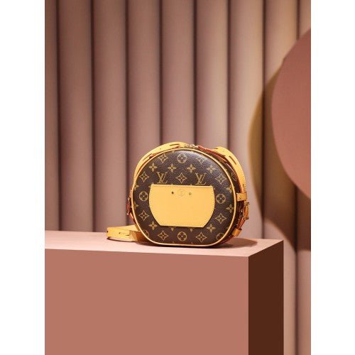 Louis Vuitton 𝐁𝐎𝐈𝐓𝐄 𝐂𝐇𝐀𝐏𝐄𝐀𝐔 𝐒𝐎𝐔𝐏𝐋𝐄 new version big soft cake - Rachellebags