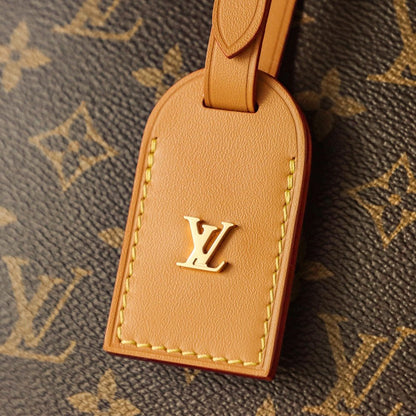 Louis Vuitton 𝐁𝐎𝐈𝐓𝐄 𝐂𝐇𝐀𝐏𝐄𝐀𝐔 𝐒𝐎𝐔𝐏𝐋𝐄 new version big soft cake - Rachellebags