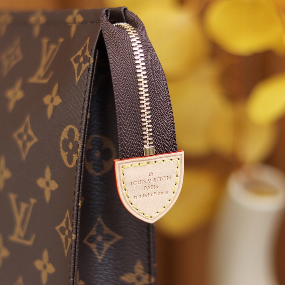 Louis Vuitton ➋➏ toiletry bag - Rachellebags