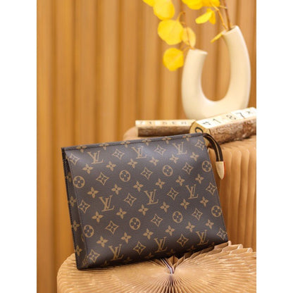 Louis Vuitton ➋➏ toiletry bag - Rachellebags