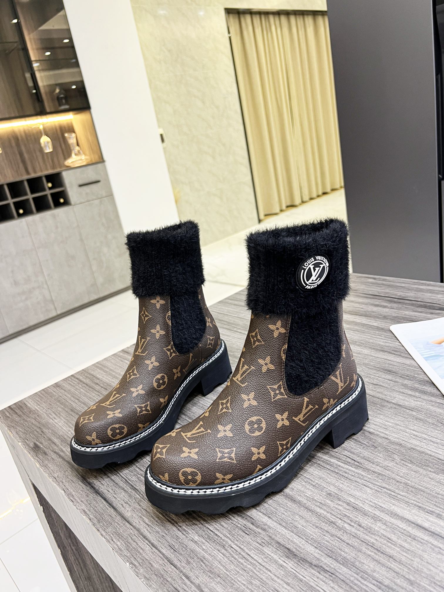 LV ANKLE BOOTS - Rachellebags