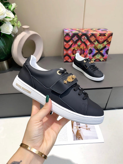 LV SNEAKERS - Rachellebags