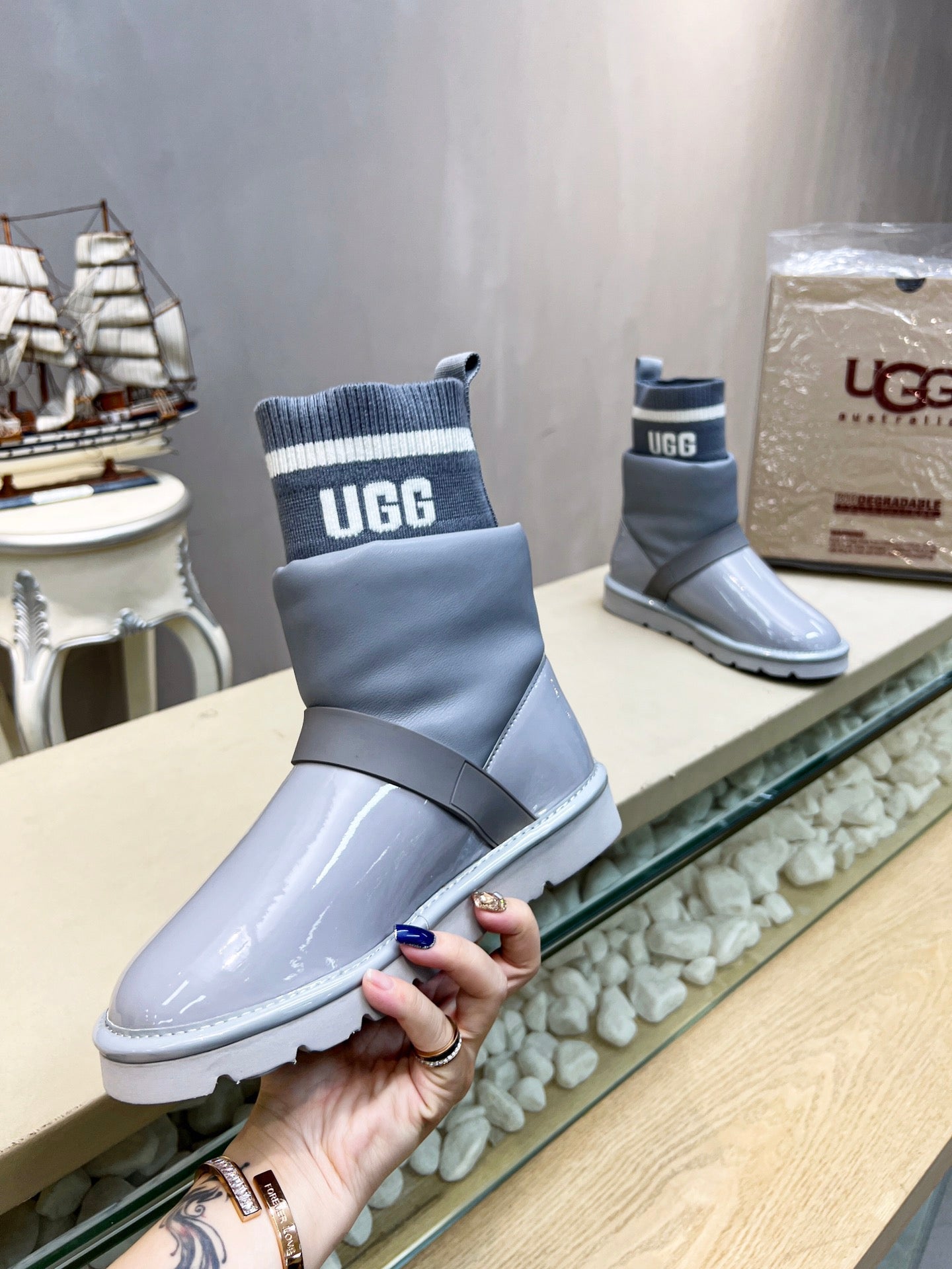 UGG SHOES - Rachellebags