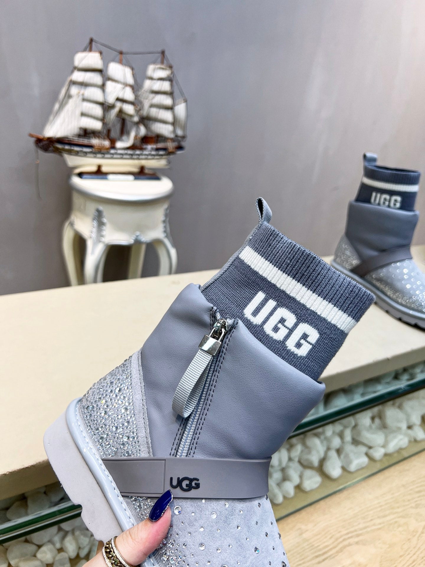 UGG SHOES - Rachellebags