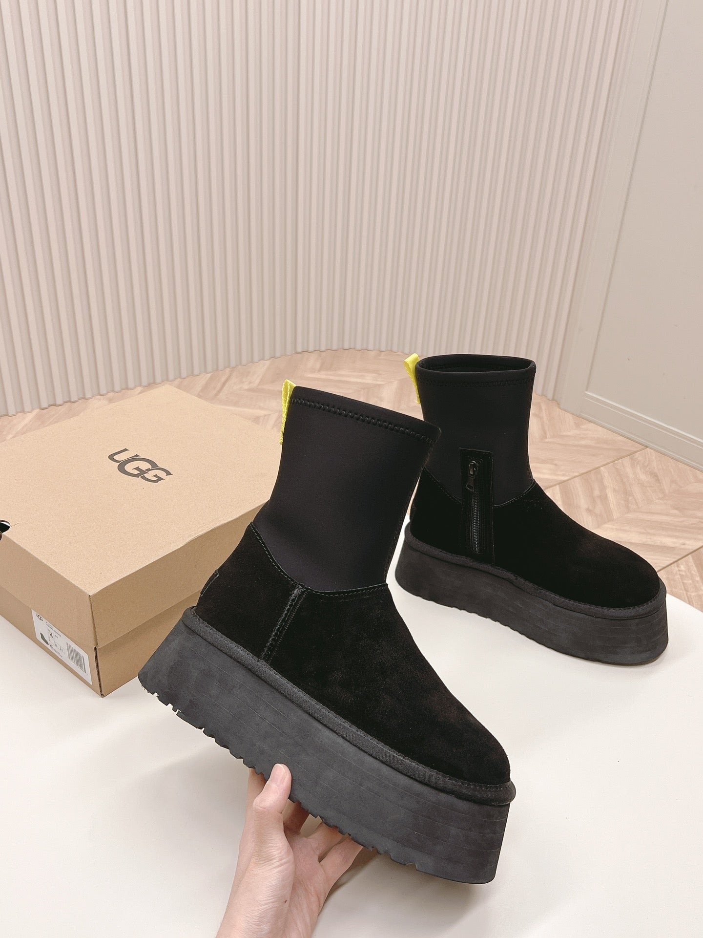 UGG SHOES - Rachellebags