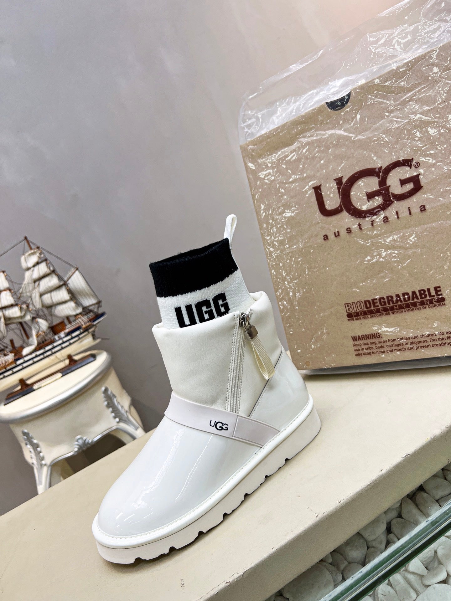 UGG SHOES - Rachellebags