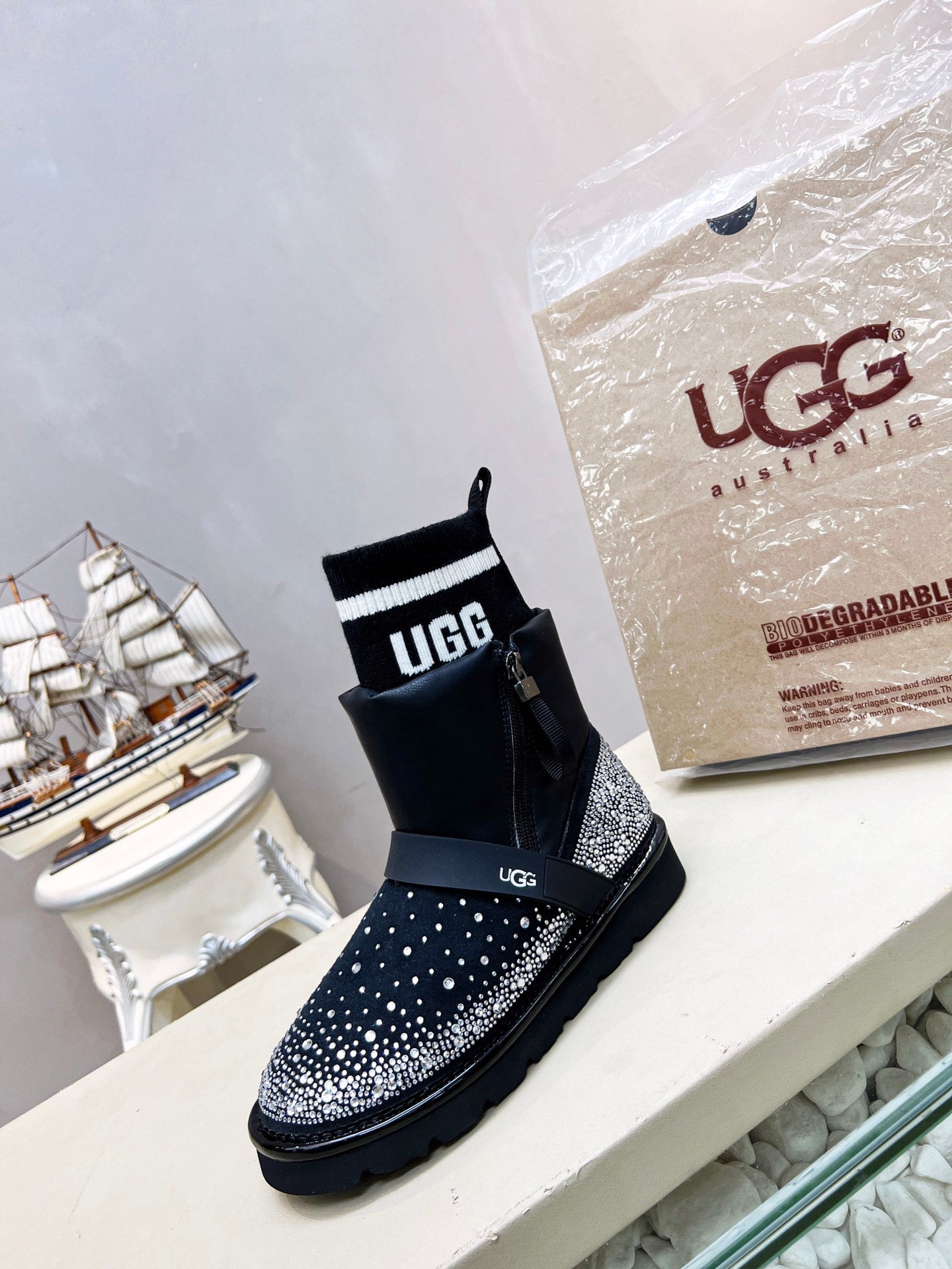 UGG SHOES - Rachellebags