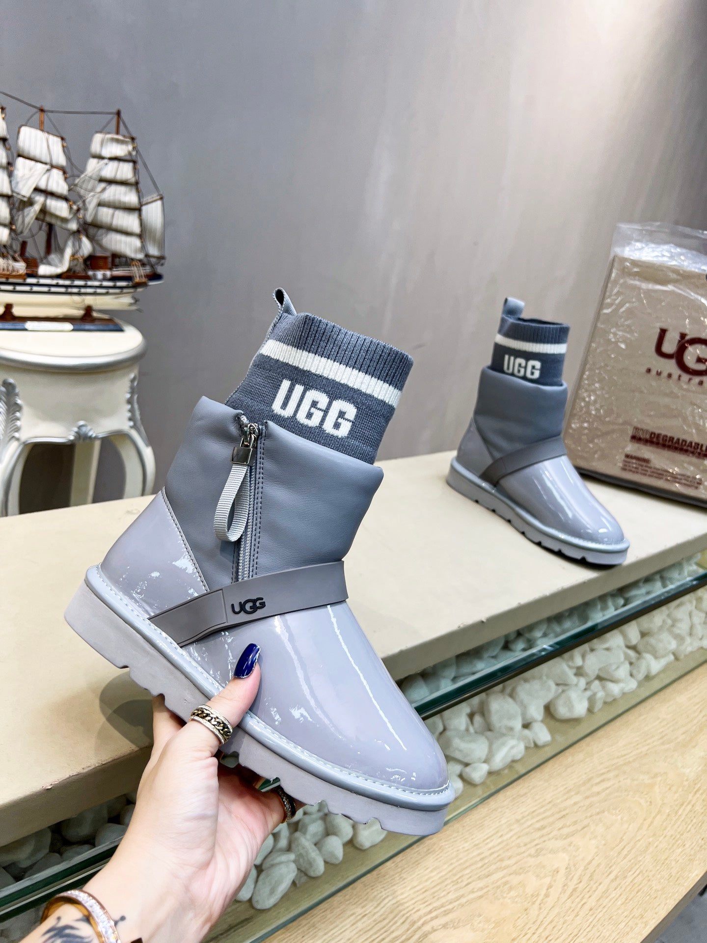 UGG SHOES - Rachellebags