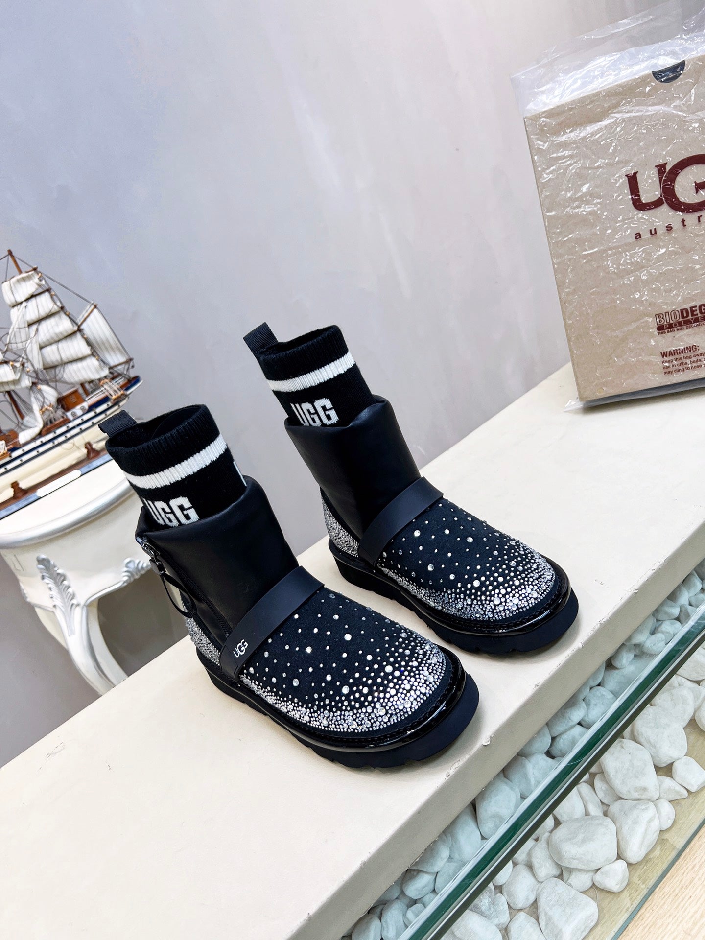 UGG SHOES - Rachellebags